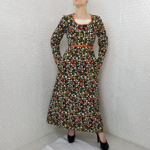SOLD🌈1970s Lanz of Salzberg quilted floral maxi